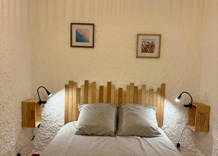 Casa Ella - T2 Vue Au Calme Sant'ambroggio 公寓 *